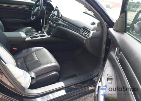 2021 Honda Accord Sport z USA, uszkodzony, nr VIN 1HGCV1F35MA042901